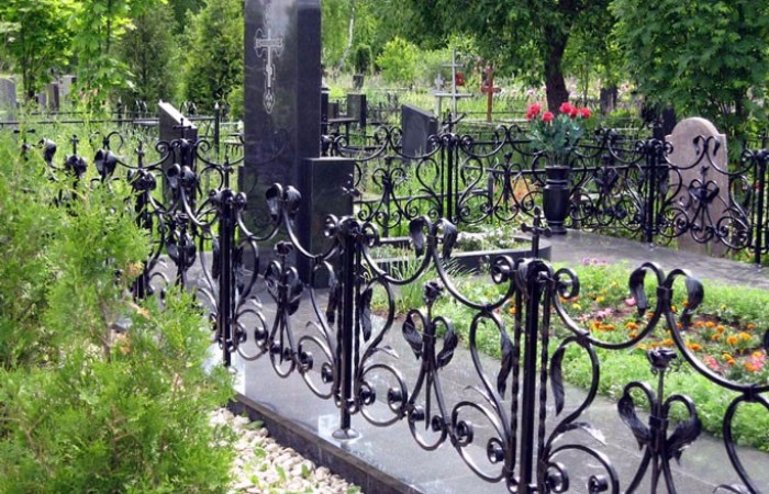 Grave04