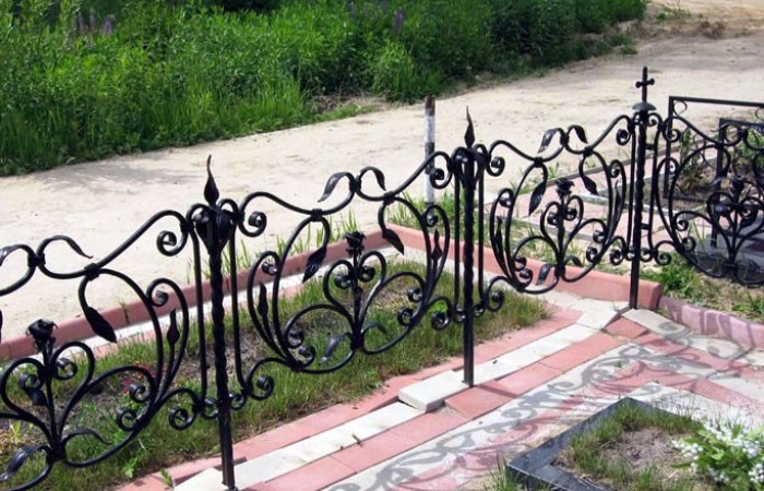 Grave06